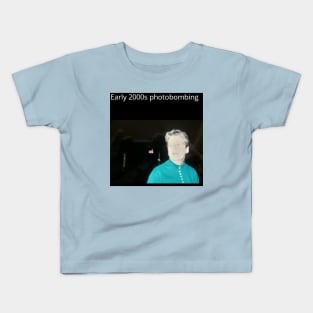 Early 2000s Photobombing Meme Kids T-Shirt